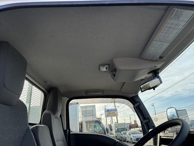 ISUZU ELF 2025 Image 31