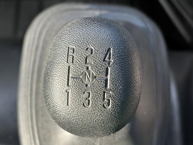 ISUZU ELF 2025 Image 31