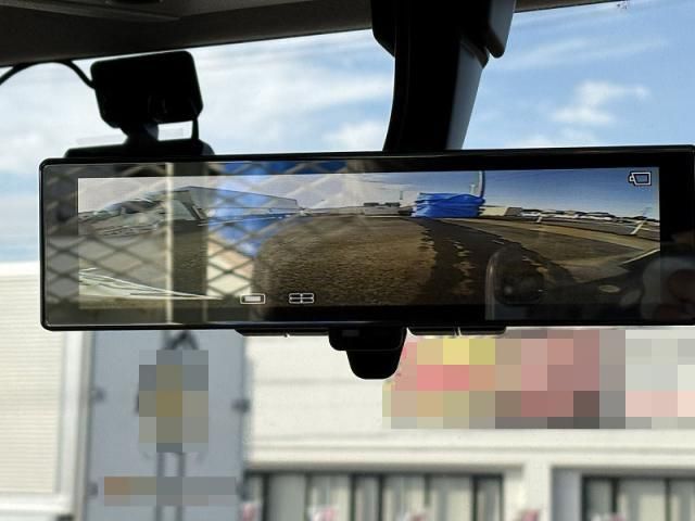 ISUZU ELF 2025 Image 31