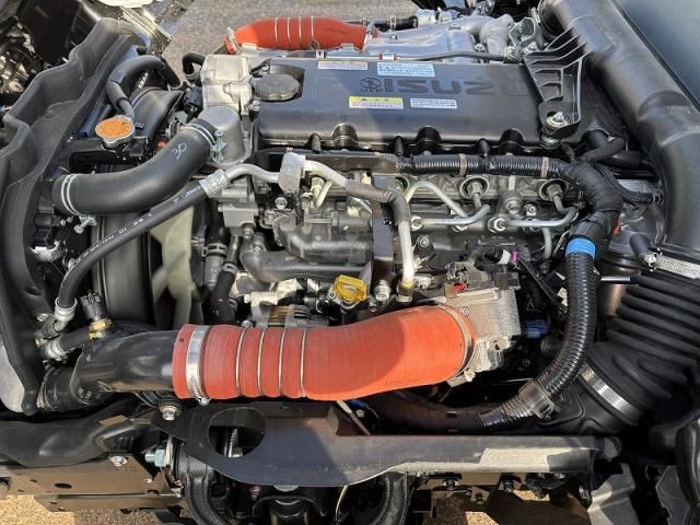 ISUZU ELF 2025 Image 31