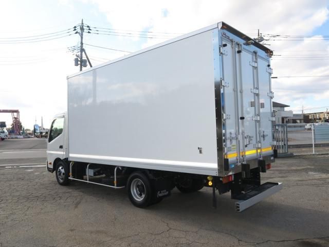 HINO DUTRO 2018 Image 31