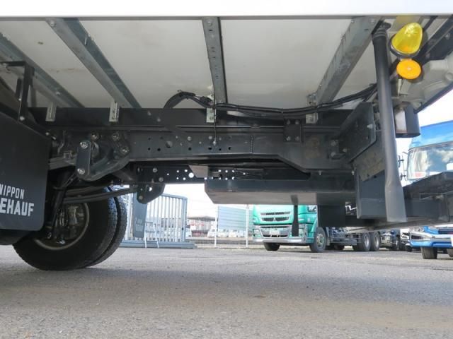 HINO DUTRO 2018 Image 31