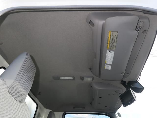 HINO DUTRO 2018 Image 31