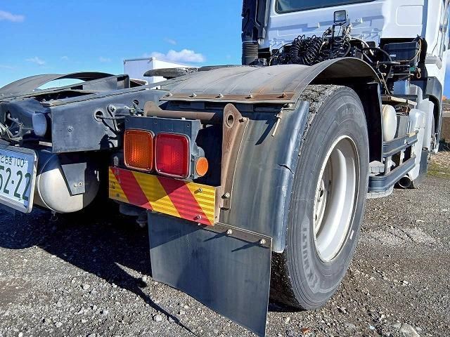 NISSAN DIESEL QUON 2011 Image 31