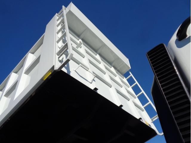 MITSUBISHI FUSOU SUPER GREAT 2025 Image 31