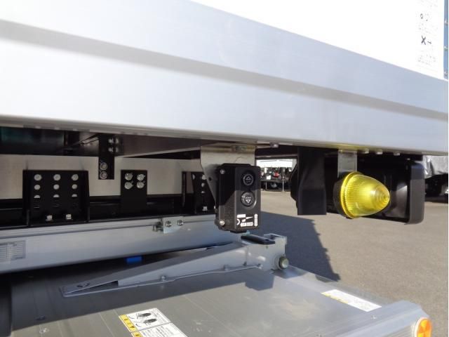 MITSUBISHI FUSOU FIGHTER 2025 Image 31