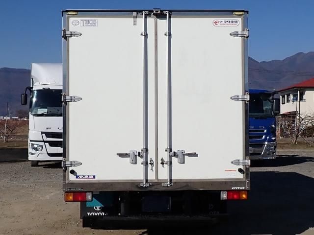 TOYOTA DYNA 2021 Image 31