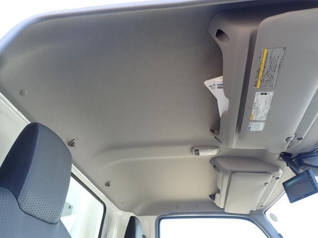 TOYOTA DYNA 2021 Image 31