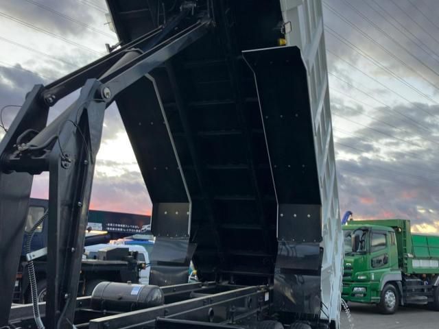 MITSUBISHI FUSOU SUPER GREAT 2024 Image 31