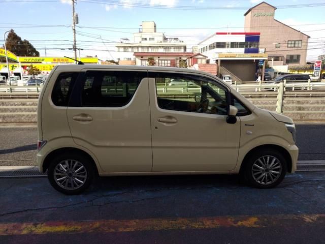 SUZUKI WAGON R 2024 Image 31