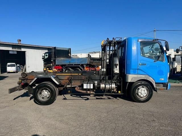 MITSUBISHI FUSOU FIGHTER 2003 Image 31