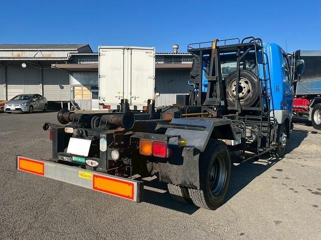 MITSUBISHI FUSOU FIGHTER 2003 Image 31