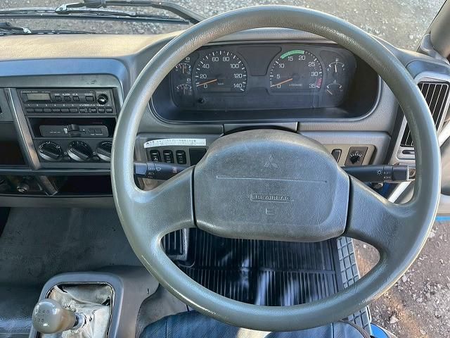 MITSUBISHI FUSOU FIGHTER 2003 Image 31