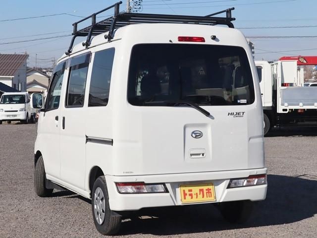 DAIHATSU HIJET VAN 4WD 2021 Image 31