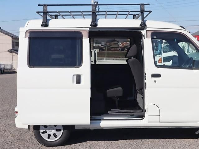 DAIHATSU HIJET VAN 4WD 2021 Image 31