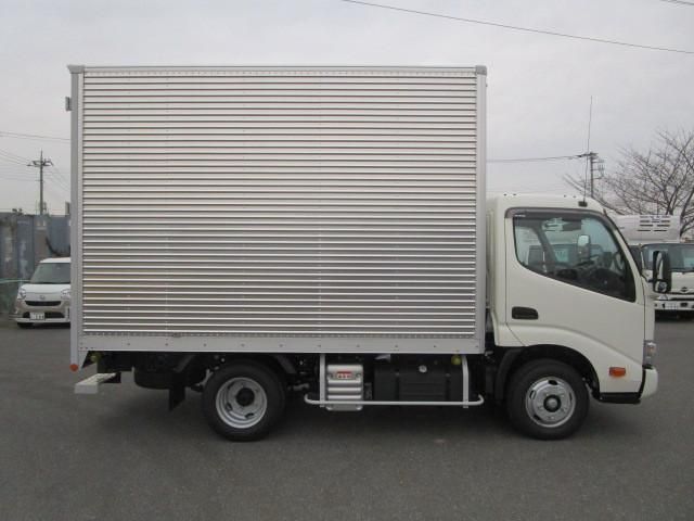 HINO DUTRO 2024 Image 31