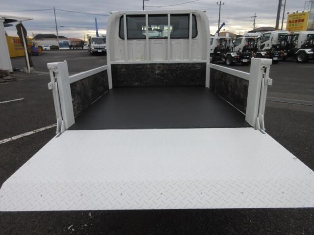 ISUZU ELF 2018 Image 31