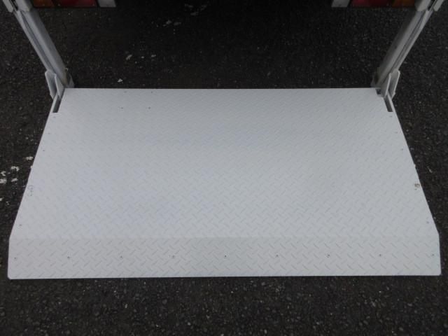 ISUZU ELF 2018 Image 31