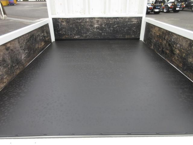 ISUZU ELF 2018 Image 31