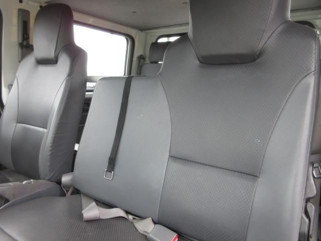 ISUZU ELF 2018 Image 31