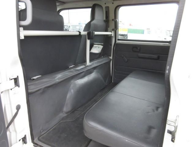 ISUZU ELF 2018 Image 31