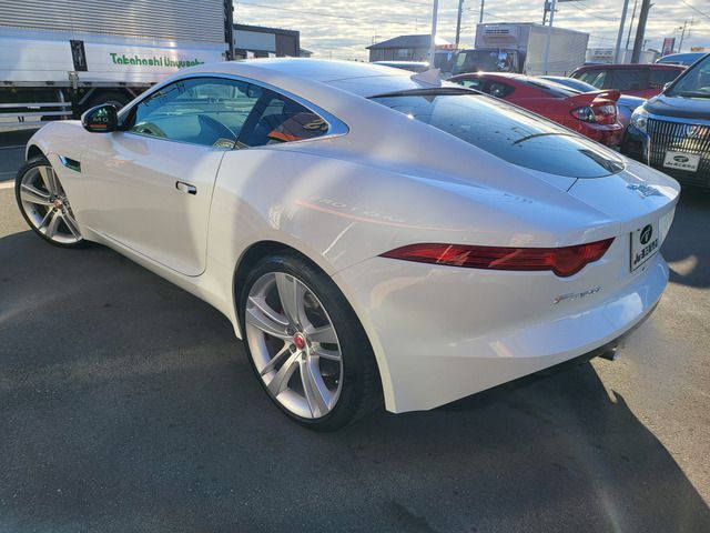JAGUAR F TYPE 2014 Image 31
