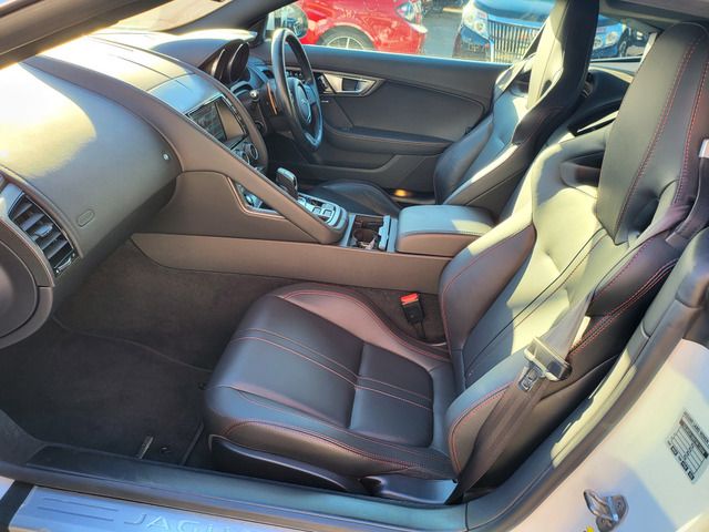 JAGUAR F TYPE 2014 Image 31