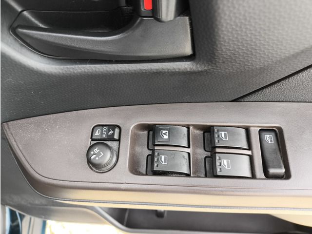 TOYOTA ROOMY 2018 Image 31