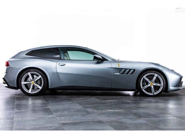 FERRARI GTC4 LUSSO T 2017 Image 31