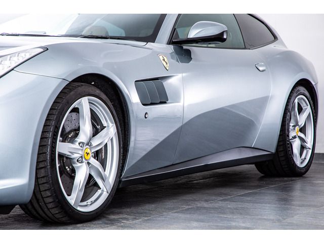 FERRARI GTC4 LUSSO T 2017 Image 31