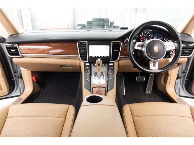 PORSCHE PANAMERA 2014 Image 31