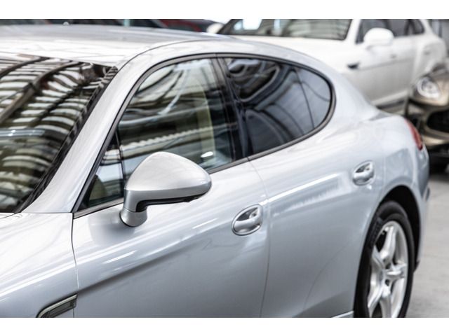 PORSCHE PANAMERA 2014 Image 31