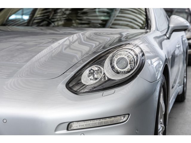 PORSCHE PANAMERA 2014 Image 31
