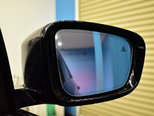 BMW 5SERIES SEDAN 2017 Image 31