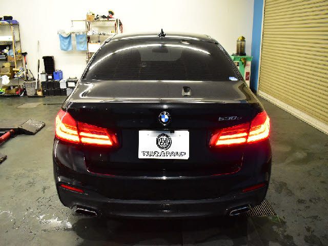 BMW 5SERIES SEDAN 2017 Image 31