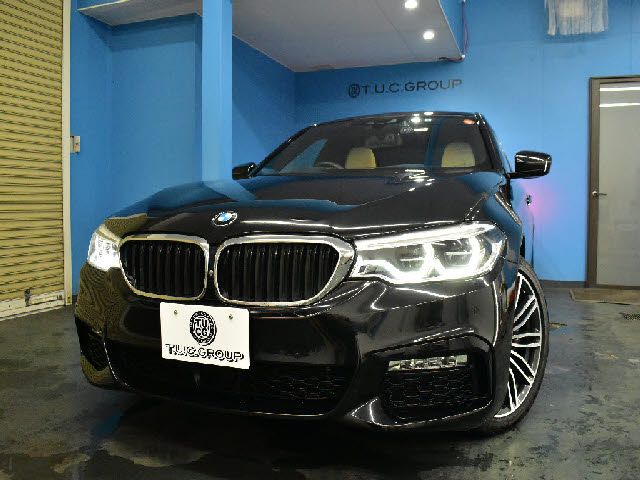 BMW 5SERIES SEDAN 2017 Image 31
