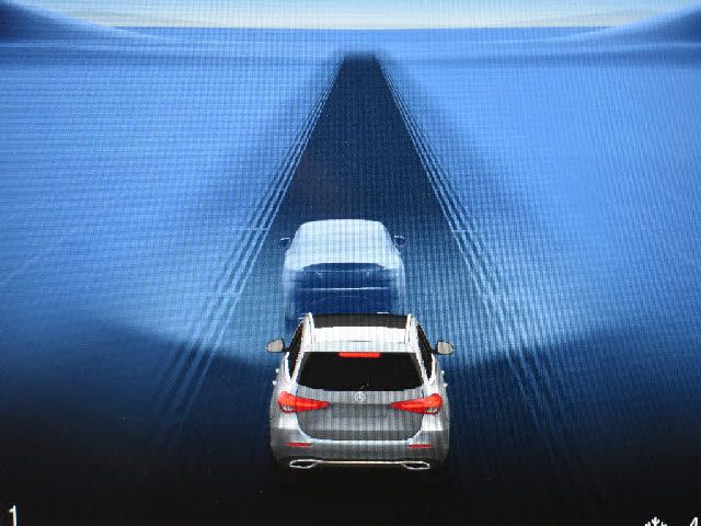 MERCEDES BENZ C CLAS 2022 Image 31