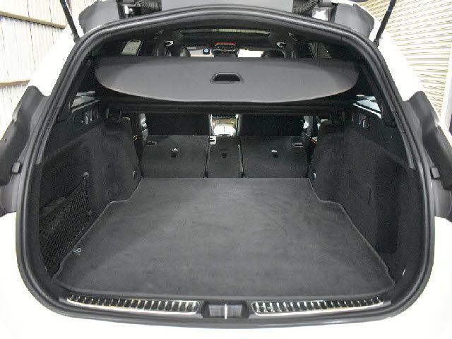 MERCEDES BENZ C CLAS 2022 Image 31