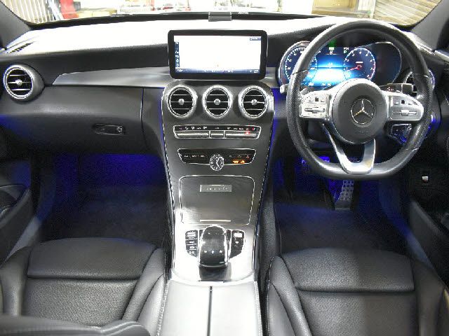 MERCEDES BENZ C CLAS 2019 Image 31