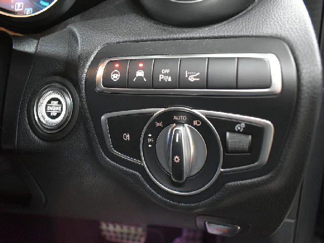 MERCEDES BENZ C CLAS 2019 Image 31