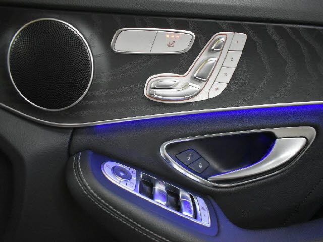 MERCEDES BENZ C CLAS 2019 Image 31