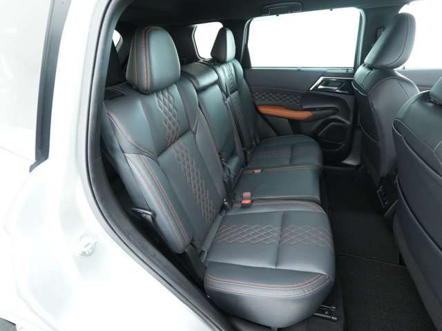 MITSUBISHI OUTLANDER PHEV 2023 Image 31