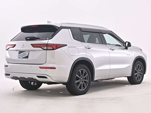 MITSUBISHI OUTLANDER PHEV 2023 Image 31