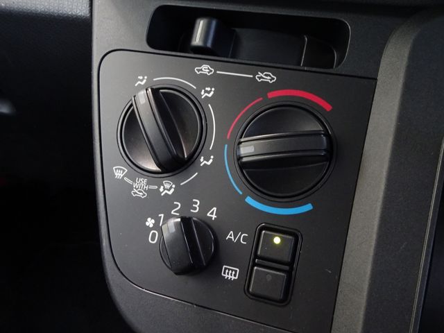 DAIHATSU TANTO 2021 Image 31