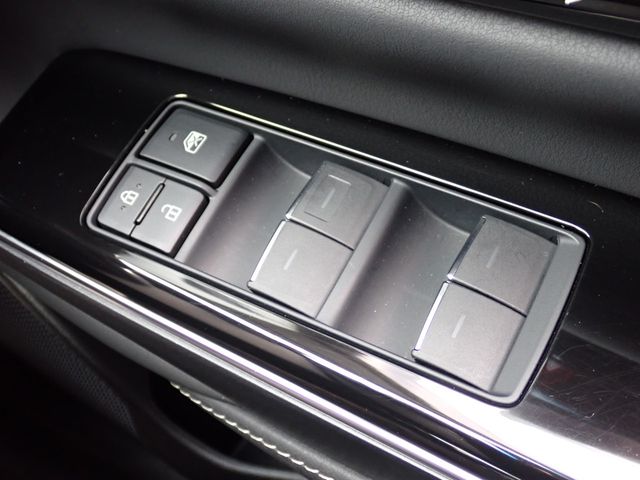 TOYOTA CROWN SEDAN HYBRID 4 2019 Image 31