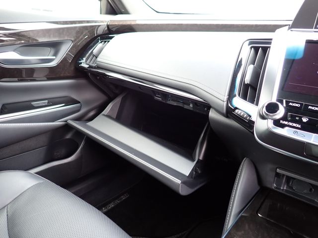 TOYOTA CROWN SEDAN HYBRID 4 2019 Image 31