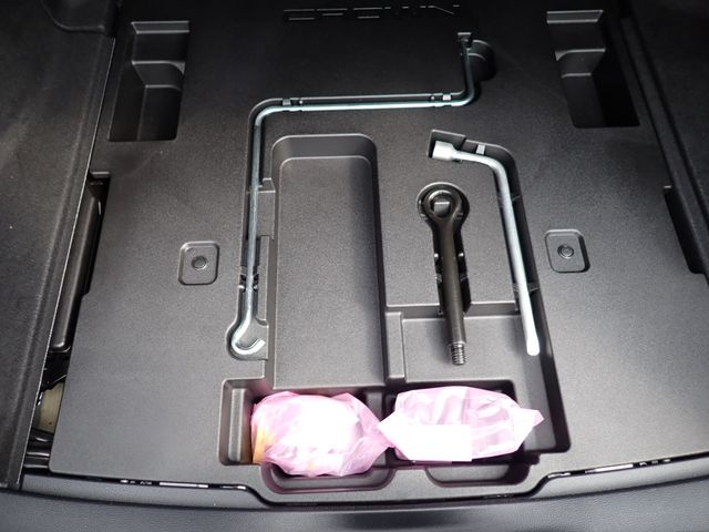 TOYOTA CROWN SEDAN HYBRID 4 2019 Image 31