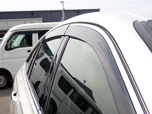 TOYOTA CROWN SEDAN HYBRID 4 2019 Image 31