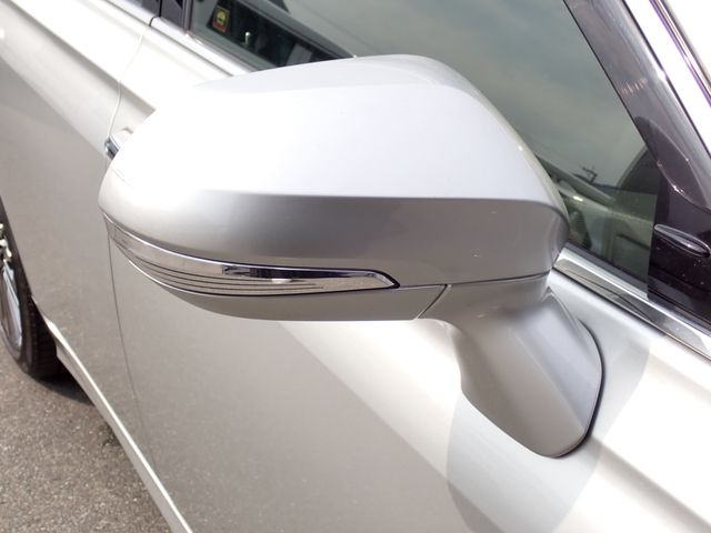 TOYOTA CROWN SEDAN HYBRID 4 2019 Image 31