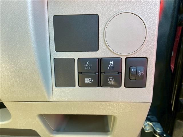 DAIHATSU TANTO 2017 Image 31